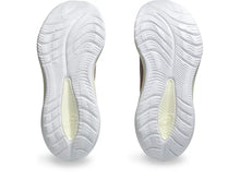 Carica l'immagine nel visualizzatore di Gallery, ASICS GEL-CUMULUS 26