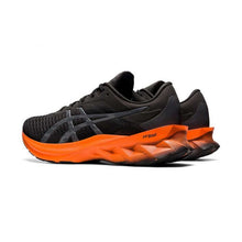 Carica l'immagine nel visualizzatore di Gallery, Asics Novablast black-orange